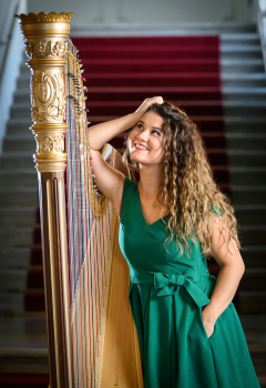 @Petra Hajská - Harfistka Roxana Hädler - Stirská