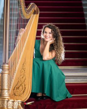 @Petra Hajská - Harfistka Roxana Hädler - Stirská