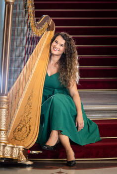 @Petra Hajská - Harfistka Roxana Hädler - Stirská